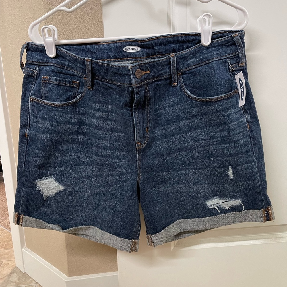NWT Size 12 short